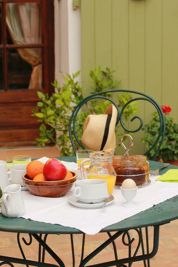 Lo Rastelie Bed & Breakfast Suze-la-Rousse Eksteriør bilde