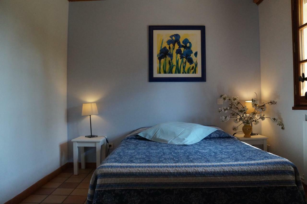 Lo Rastelie Bed & Breakfast Suze-la-Rousse Eksteriør bilde