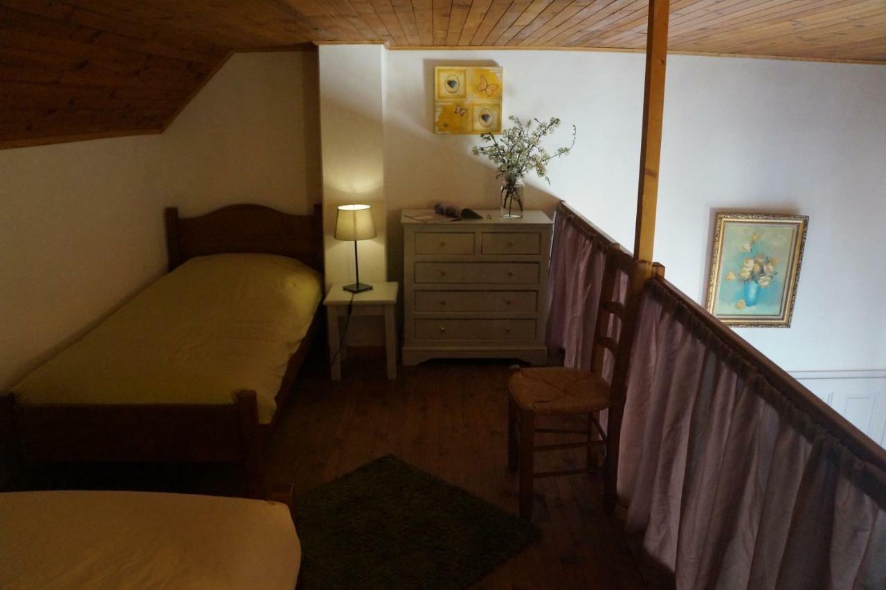 Lo Rastelie Bed & Breakfast Suze-la-Rousse Eksteriør bilde