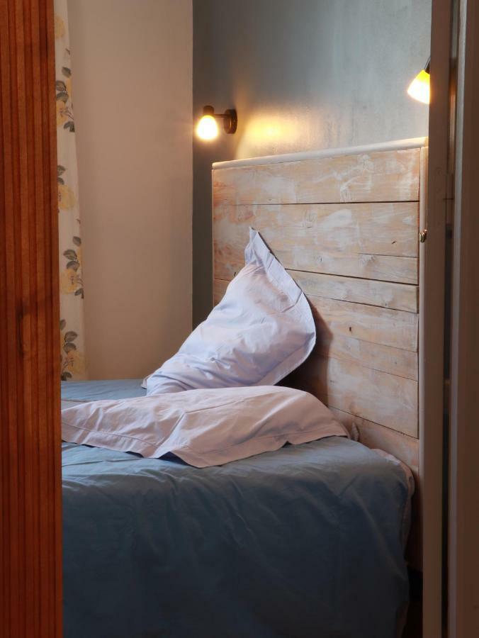 Lo Rastelie Bed & Breakfast Suze-la-Rousse Eksteriør bilde
